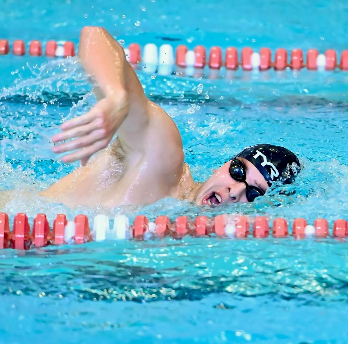 Jackson McDonald swims the 1000 Free.  