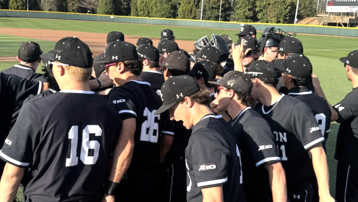 Davidson baseball in the huddle after their 3-0 series sweep against Lehigh.